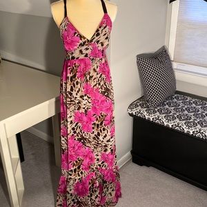 Victoria’s Secret Maxi Dress 🌺